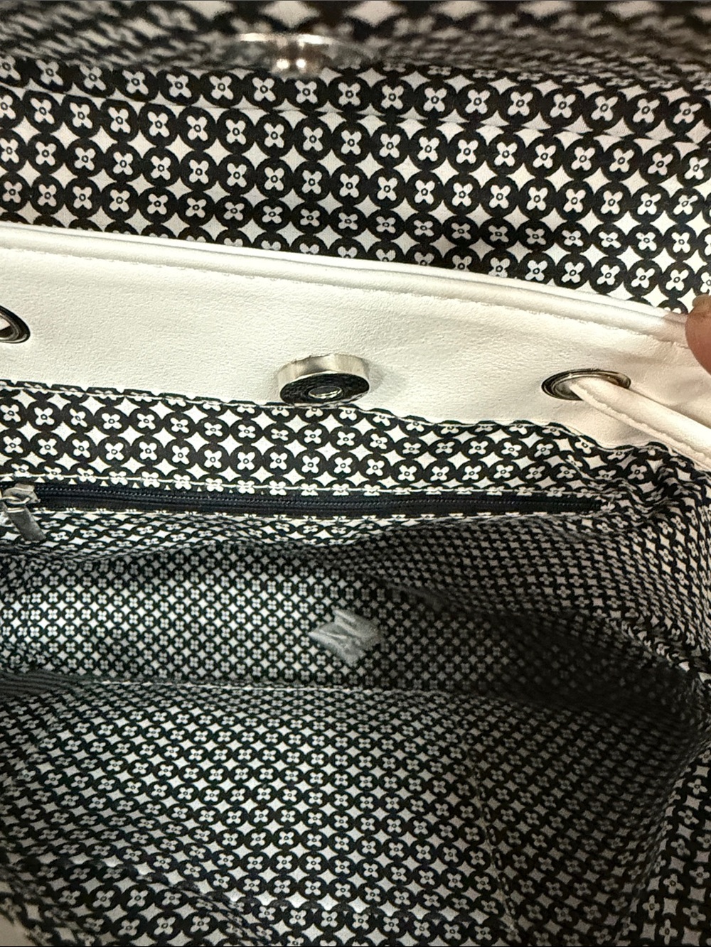 White Tassel Drawstring Backpack - Picture 2 of 4
